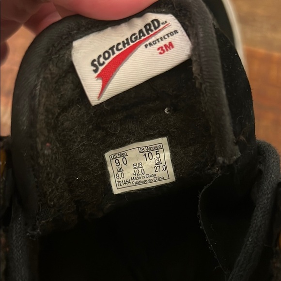 Vans SK8 Black and Brown High-Top Trainers with Classic Design, Mens 9 - Picture 6 of 7